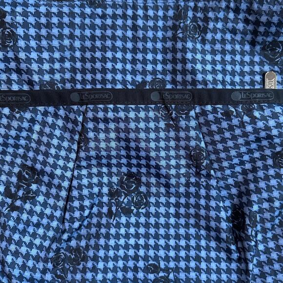 Le Sportsac Blue & Black Pleated Small Crossbody Floral Houndstooth Print, NWOT - Picture 3 of 6